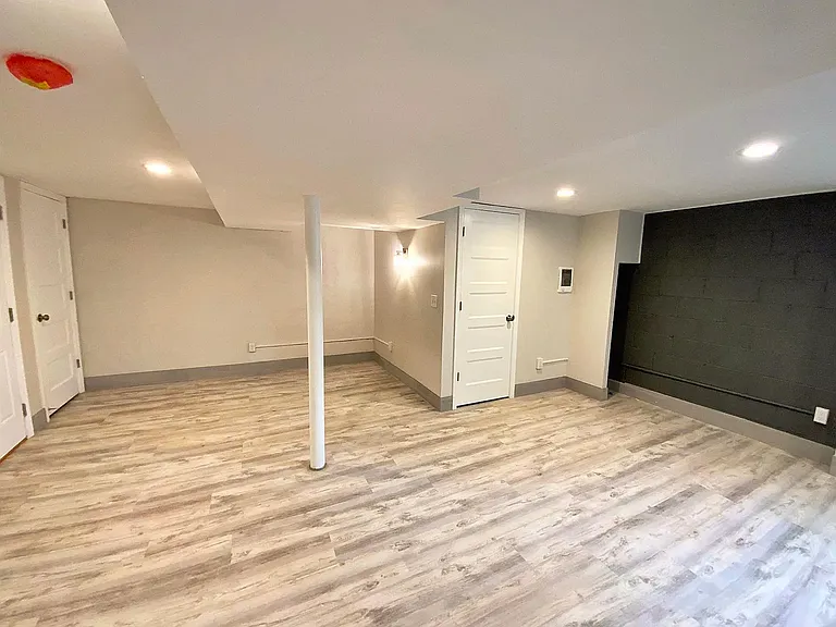 52 Church Ave #6 — Photo 8