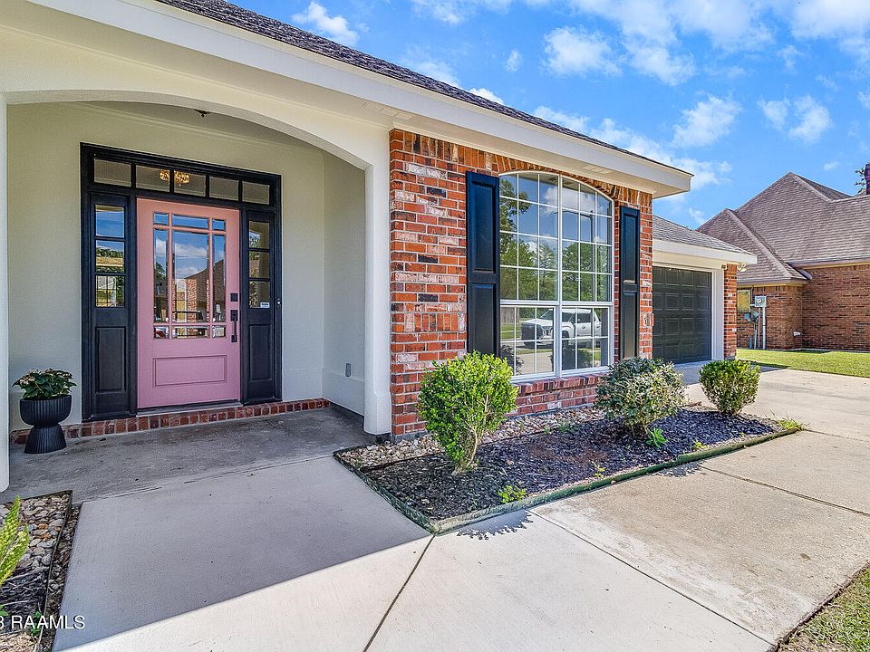 102 Britain Cir, Lafayette, LA 70508 MLS 23005239 Zillow