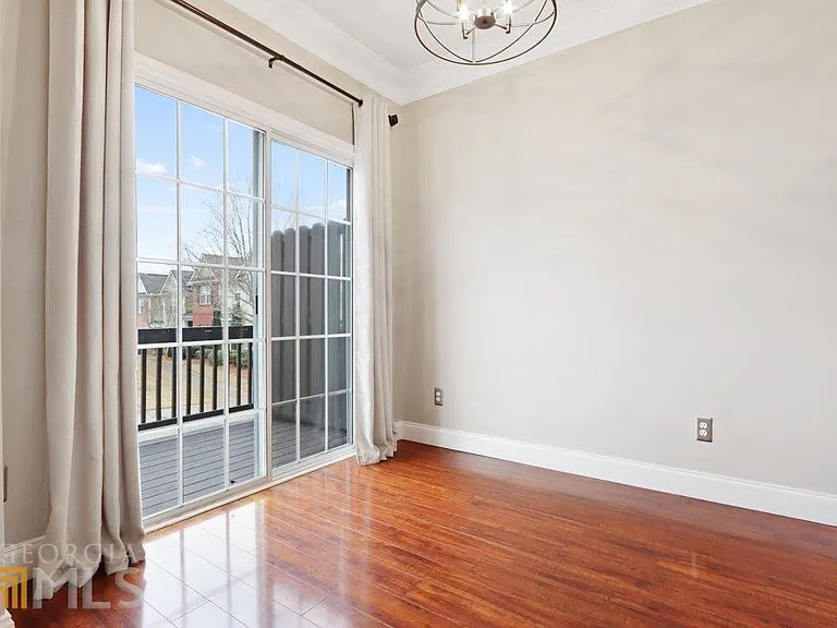 512 Blossom Way — Photo 16