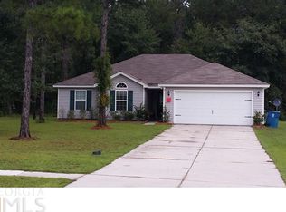 138 Knotty Pine Cir, Springfield, GA 31329