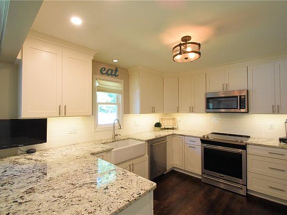 2nd image of 8492 Barbara Dr