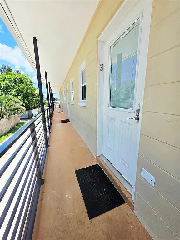 1 bed, 1.0 bath, 480 sqft, $1,600 — Photo 2