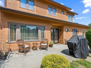 16 English Ln, Brick, NJ 08724