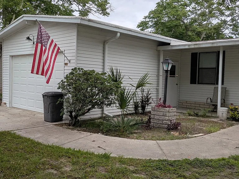 5246 Ixora St — Photo 2