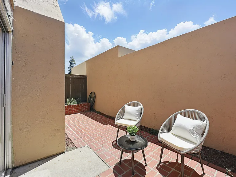 656 Ash Ct — Photo 21