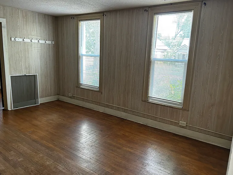 607 Townsend St — Photo 5