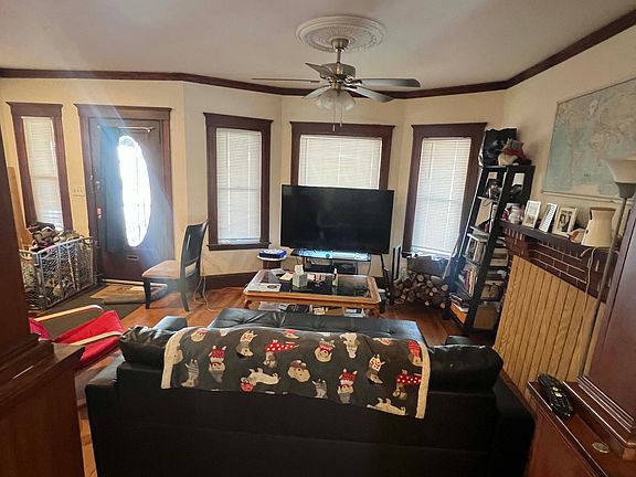 4th image of 26 Clyde Rd #1