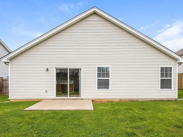 352 Stewart Springs Dr — Photo 17