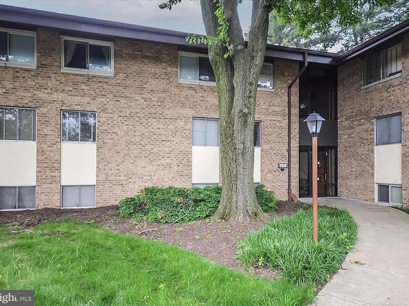9908 Walker House Rd APT 6, Gaithersburg, MD 20886