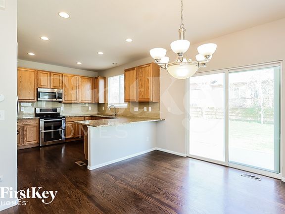 4th image of 10118 Uravan St