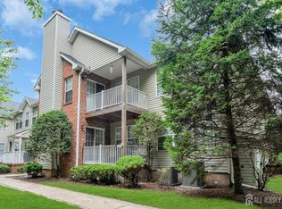 299 Vasser Dr, Piscataway, NJ 08854