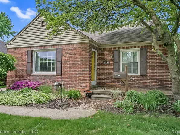 2539 Thomas Ave, Berkley, MI 48072