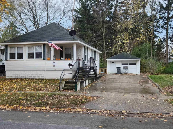1009 W Allen St, Midland, MI 48640