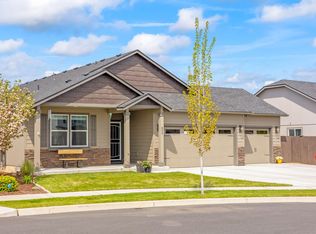 855 NW 26th Way, Redmond, OR 97756