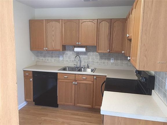 4th image of 150 W Valencia Dr