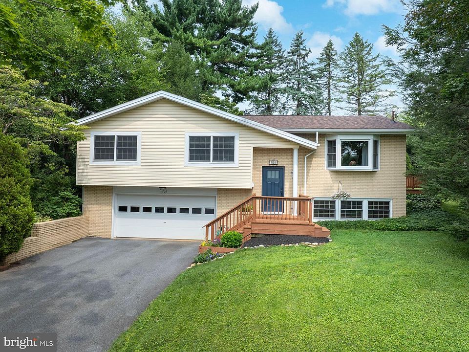 1st image of 705 Windsor Ct