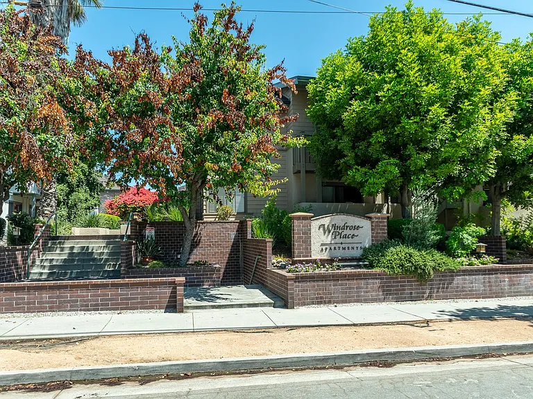 Windrose Place Pasadena — Photo 30