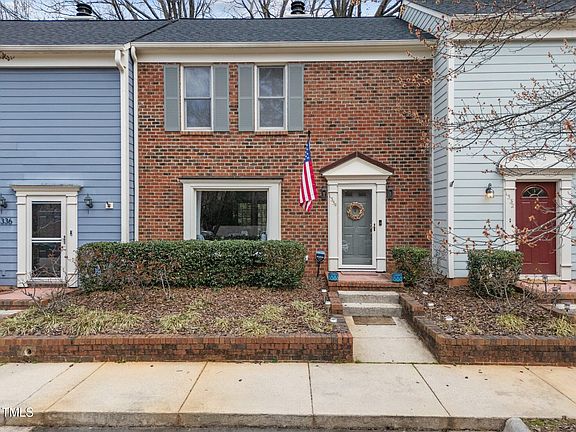 2nd image of 1334 Baez St