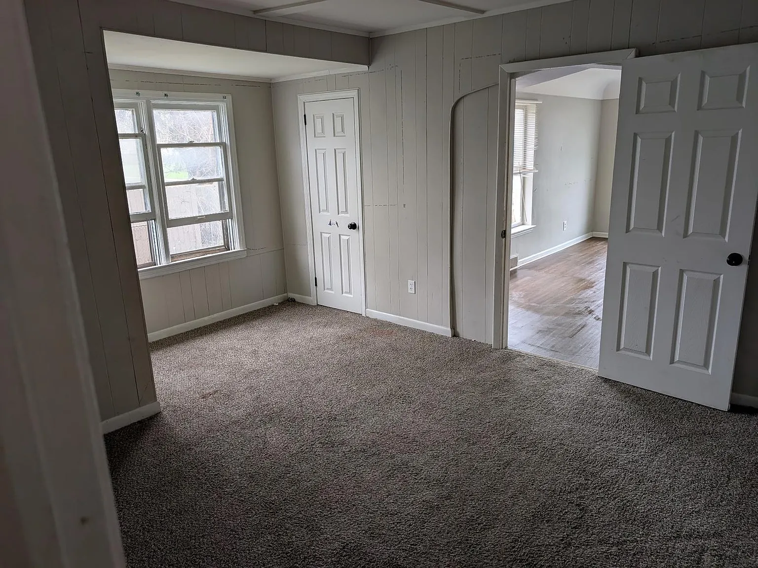 194 Richter Street - 1 — Photo 2