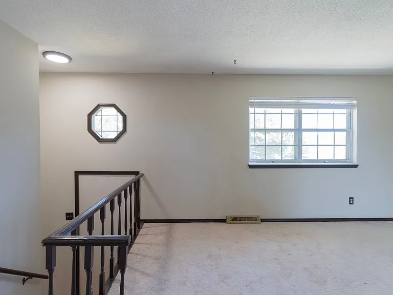 6581 S Gateway Blvd — Photo 22