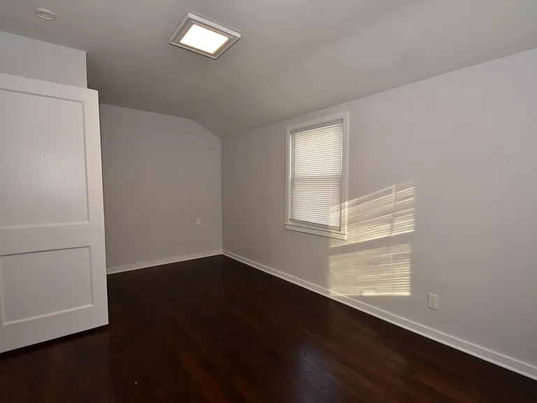 85 Pershing Dr #85 — Photo 4