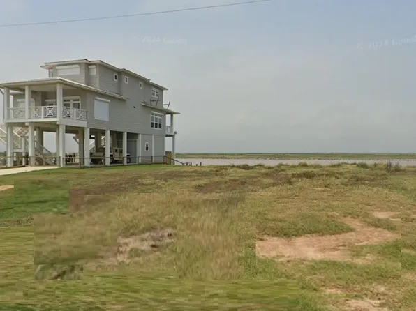2393 County Road 230, Bay City, TX 77414