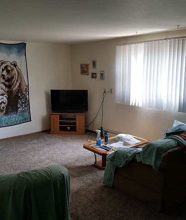1st image of 221 5th St S APT 2