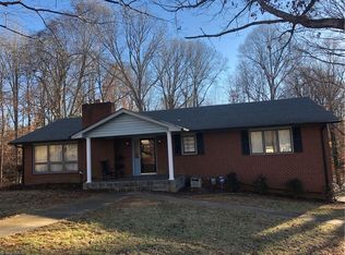 20 Echoview Cir, Lexington, NC 27292