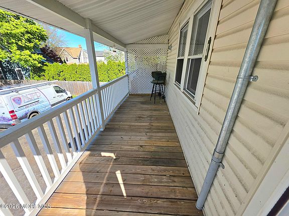 5th image of 916 Sunset Ave #4