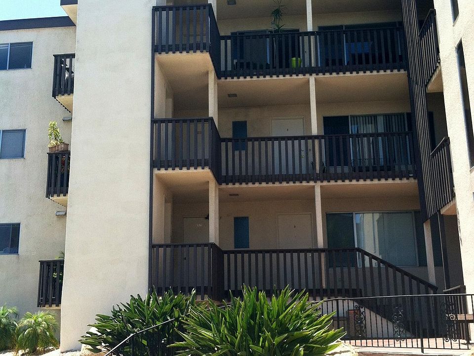 1st image of 3970 Crown Point Dr