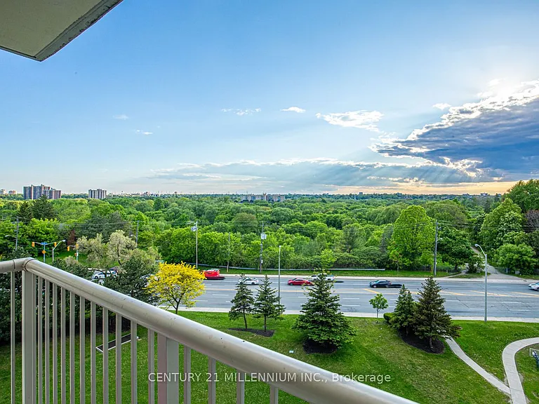 3077 Weston Rd #807 — Photo 19