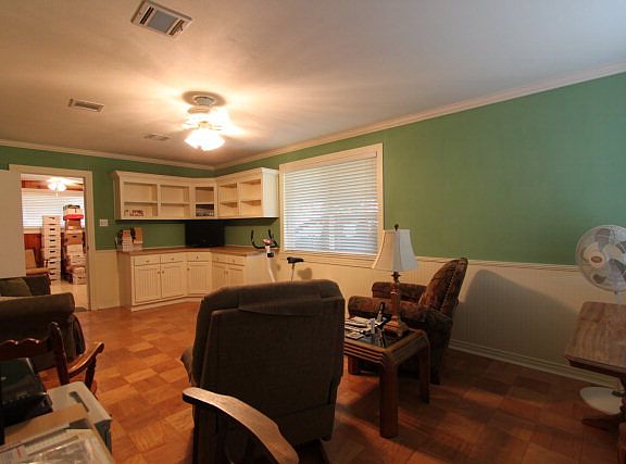 3rd image of 513 Highland Dr