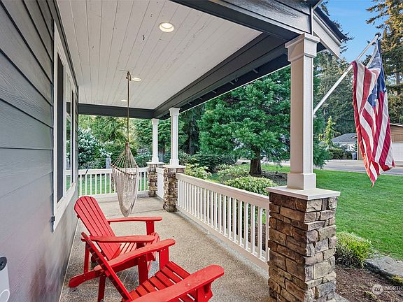 3rd image of 4423 88th Avenue NW