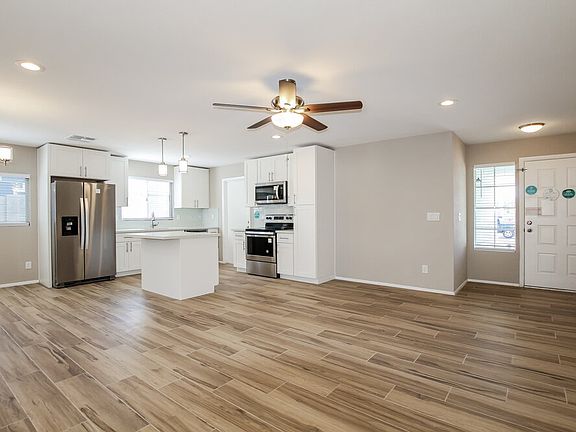 5th image of 11239 N 65th Ave