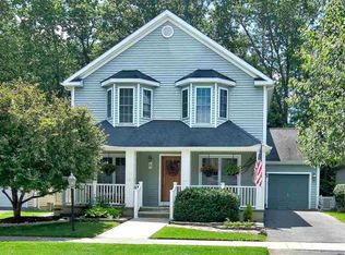 8 Horseshoe Dr, Saratoga Springs, NY 12866
