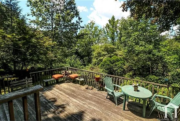 7 bed, 1700 sqft, $7,000 — Photo 2