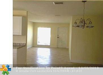 5th image of 3230 NW 18th Pl
