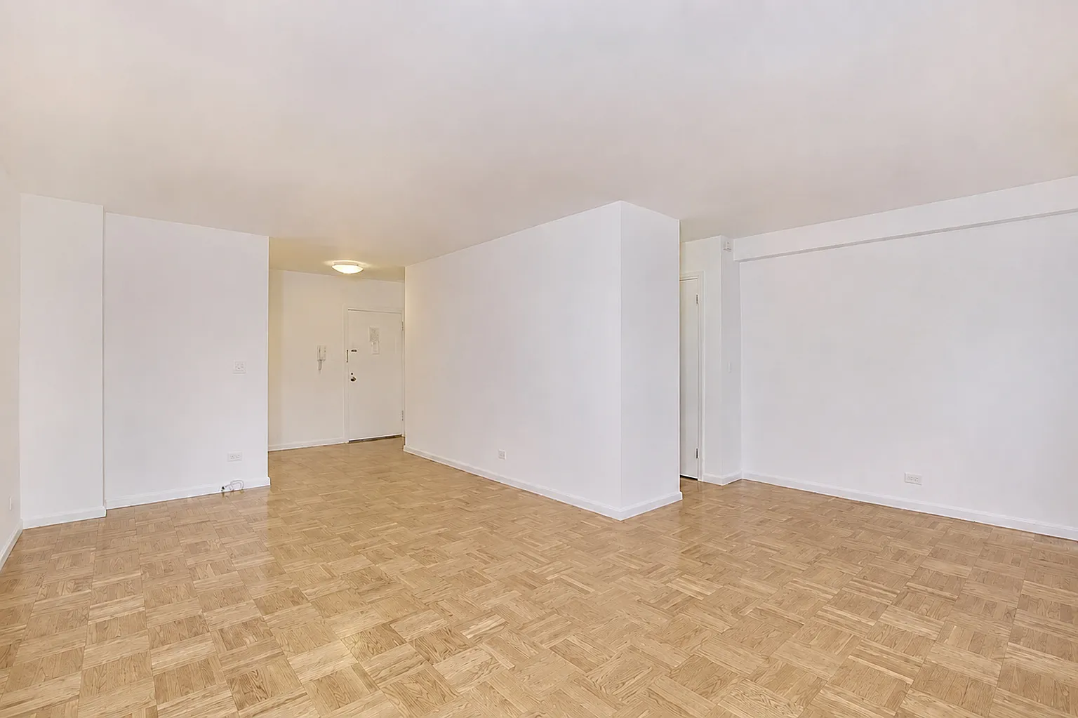320 East 58th Street — Photo 2