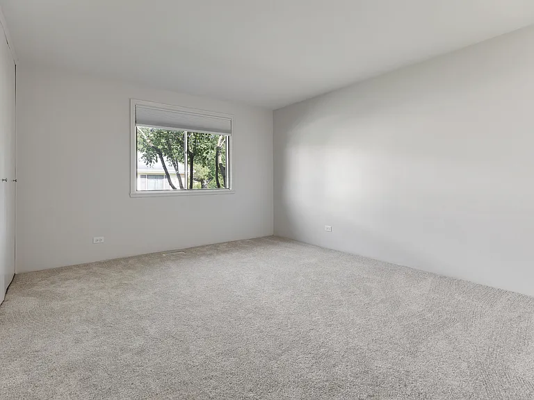 117 Cotuit Ct — Photo 10