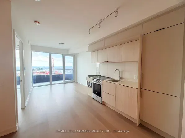 448 Burnhamthorpe Rd SW, Mississauga, ON