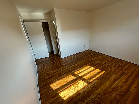 3rd image of 84 Essex St APT 2B