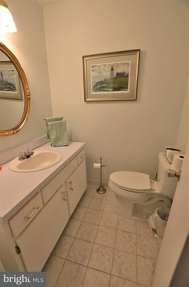 4 bed, 2800 sqft, $4,100 — Photo 3