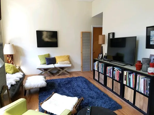 200 Market St #21A, Lowell, MA 01852