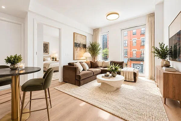 Living room, photo 1