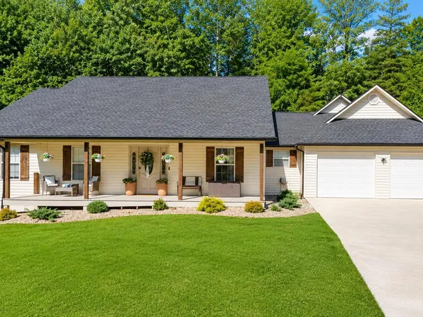 705 Grave Hill Rd, Oneida, TN 37841