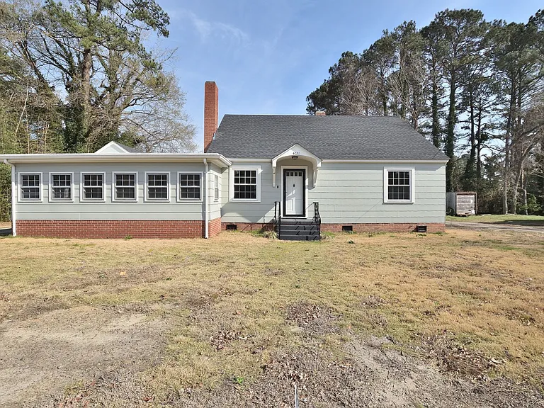 4025 S Hathaway Blvd — Photo 1