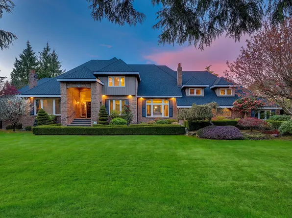 13789 32nd Ave, Surrey, BC V4P 2B6