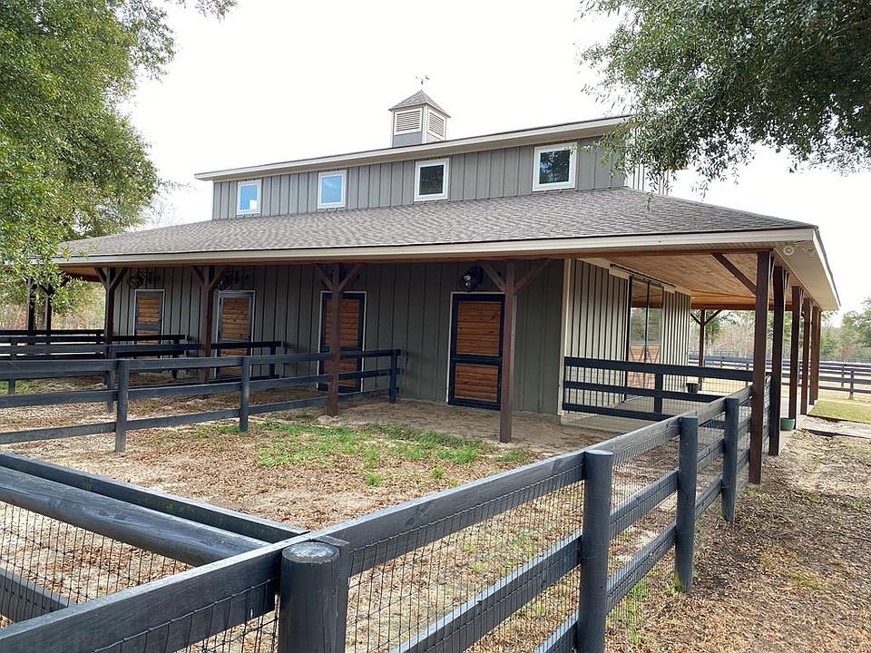 2nd image of 650 Foal Drive