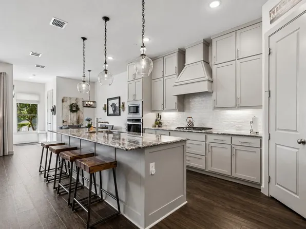 2740 N Market Sq, Northlake, TX 76247