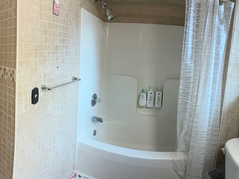2067 State Route 211 — Photo 2